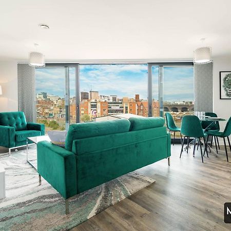 Maevela Apartments - Luxury Top Floor Penthouse - With Parking - 2 Bedroom New Build Apartment ✪ City Centre, Digbeth ✓ With Huge Patio Sliding Doors - City View - Rooftop Terrace - Ps4 & Smart Tv'S Birmingham Exterior foto